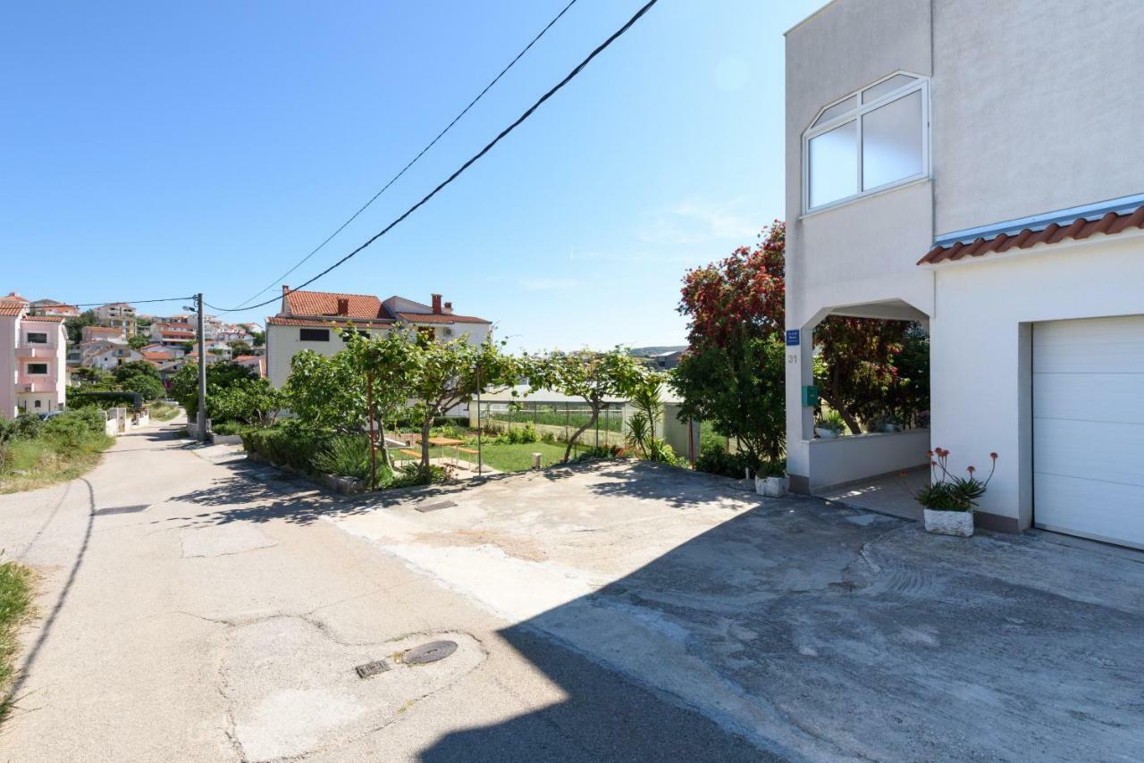 Apartmani Beran Seget Vranjica Esterno foto