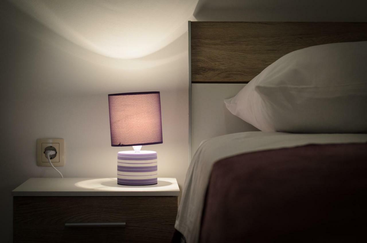 Apartmani Beran Seget Vranjica Esterno foto